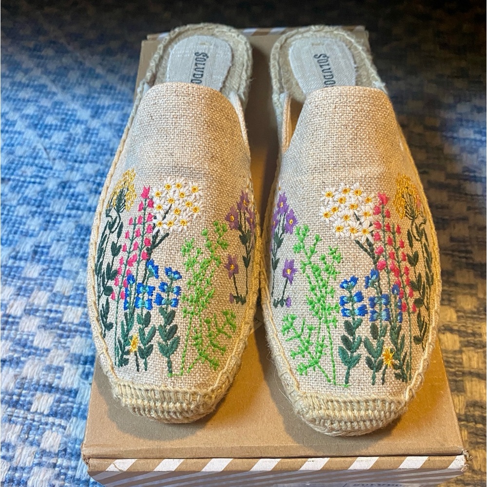 NIB Soludos Wildflowers Canvas Espadrille Mules Flats. Size 9.5